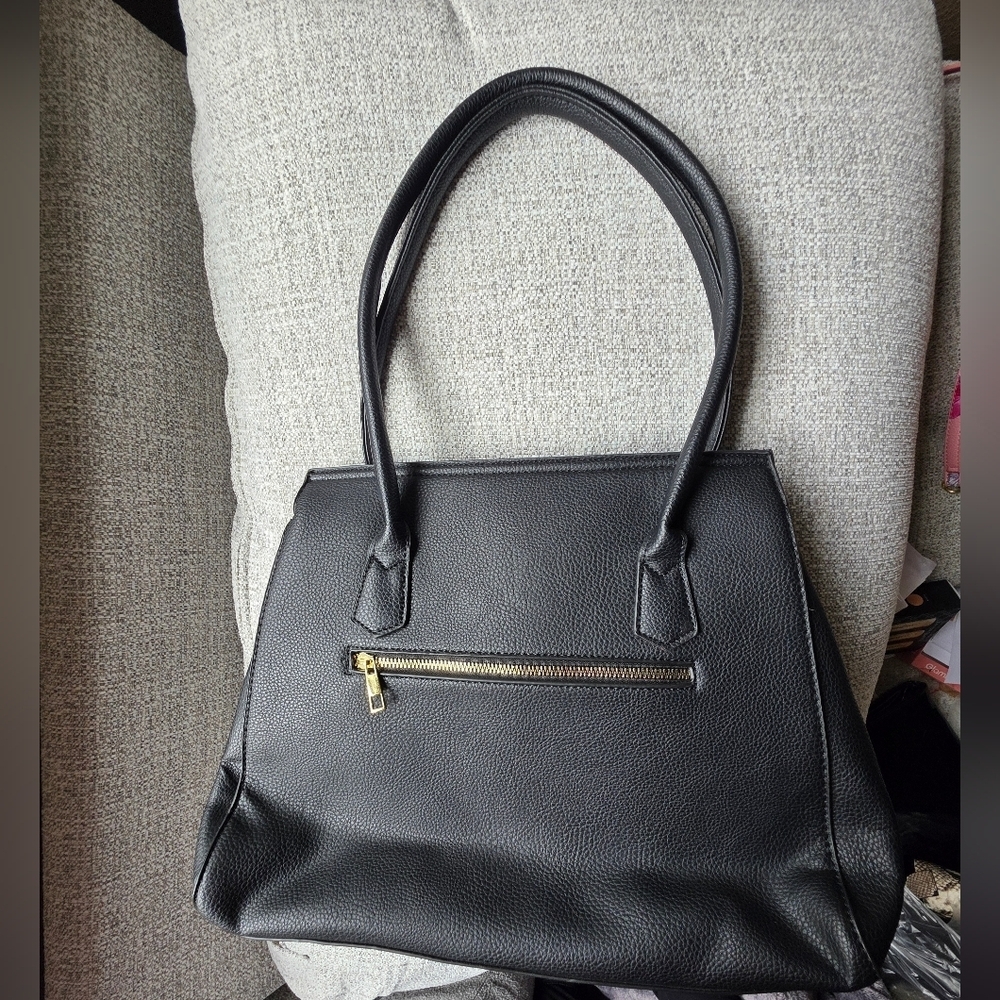 London Fog Matilda satchel in vegan leather. - Picture 2 of 9